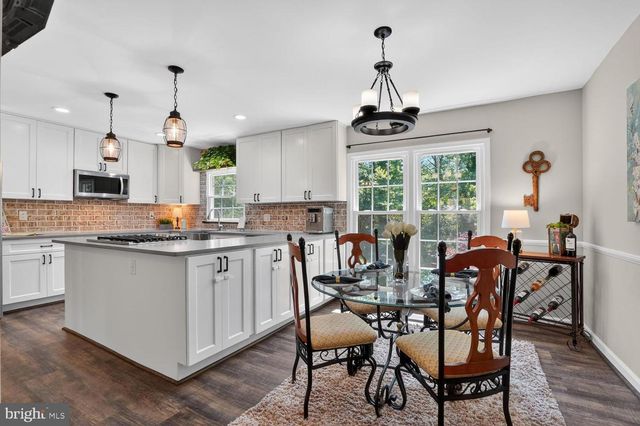 6020 WATERBURY CT, Springfield, VA 22152