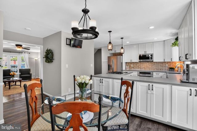 6020 WATERBURY CT, Springfield, VA 22152