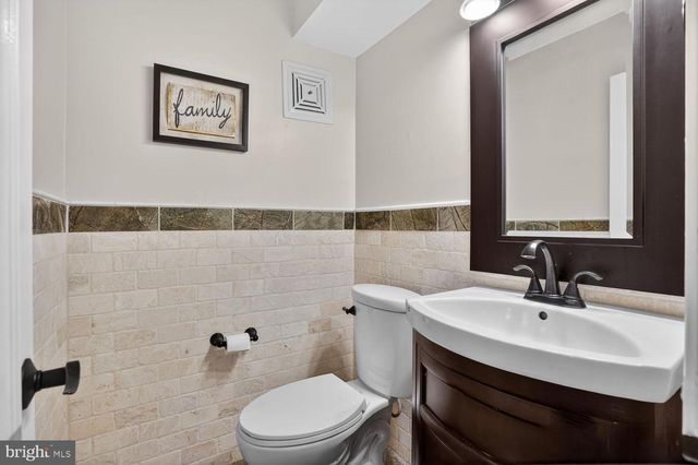 6020 WATERBURY CT, Springfield, VA 22152