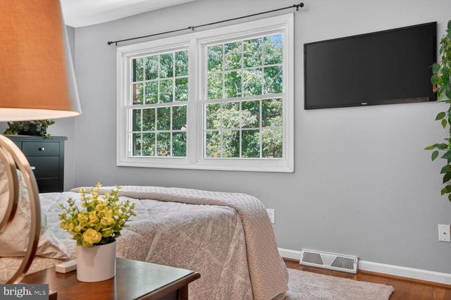 6020 WATERBURY CT, Springfield, VA 22152
