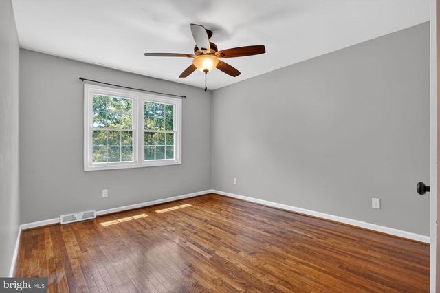 6020 WATERBURY CT, Springfield, VA 22152