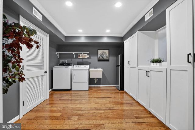 6020 WATERBURY CT, Springfield, VA 22152