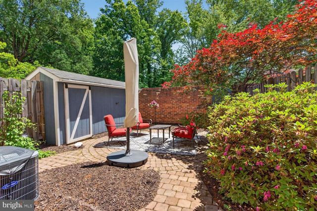 6020 WATERBURY CT, Springfield, VA 22152