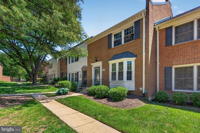 6020 WATERBURY CT, Springfield, VA 22152