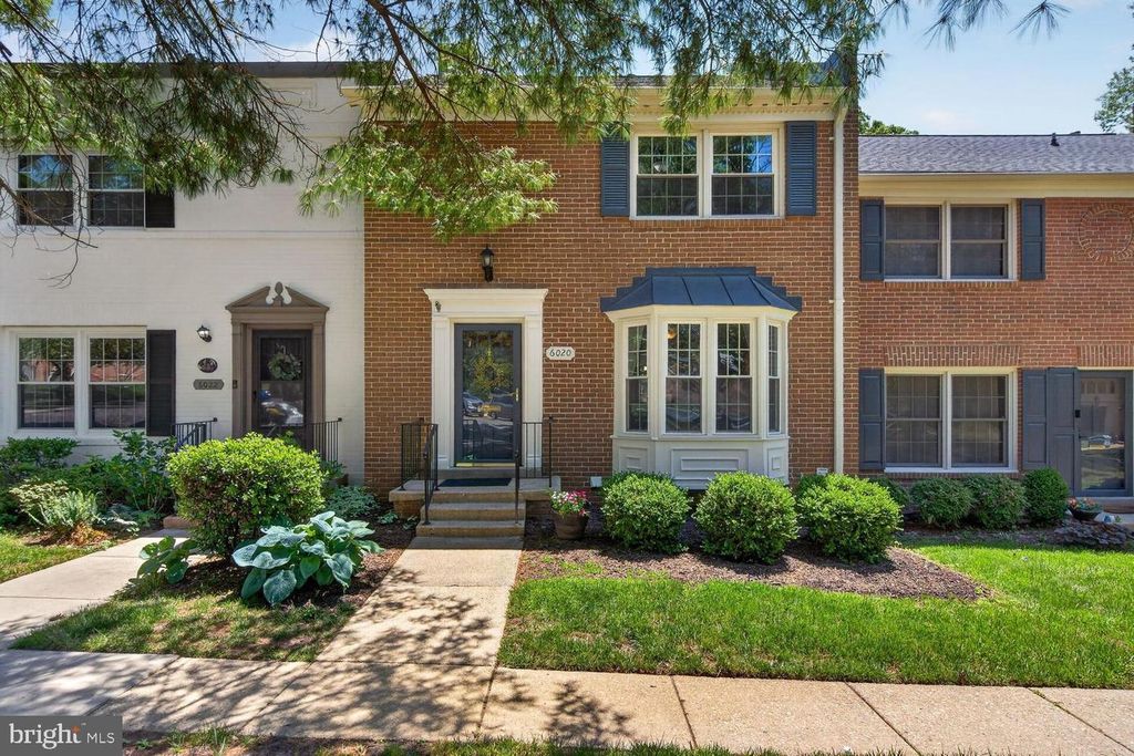 6020 WATERBURY CT, Springfield, VA 22152