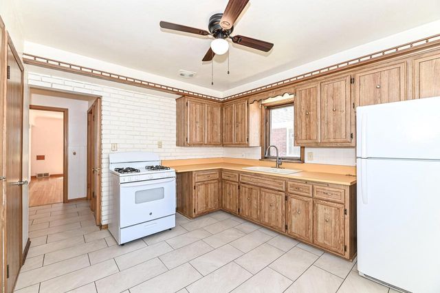 3015 87th STREET, Milwaukee, WI 53222