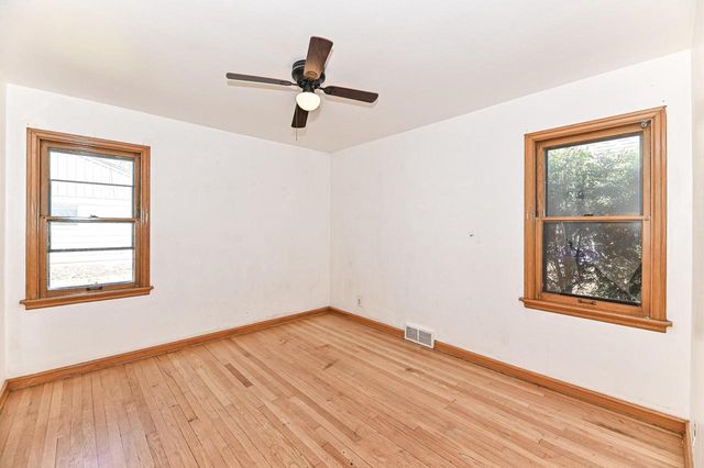 3015 87th STREET, Milwaukee, WI 53222