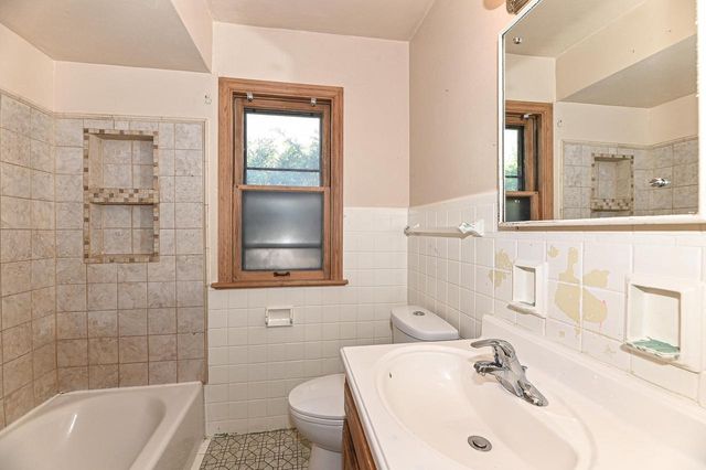 3015 87th STREET, Milwaukee, WI 53222