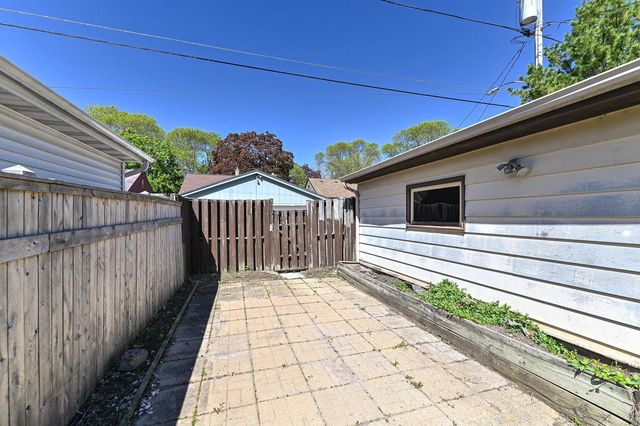 3015 87th STREET, Milwaukee, WI 53222