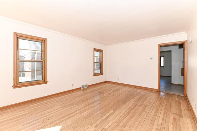 3015 87th STREET, Milwaukee, WI 53222