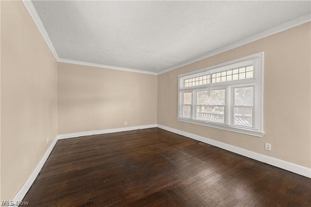 12201 Brighton Avenue, Cleveland, OH 44111