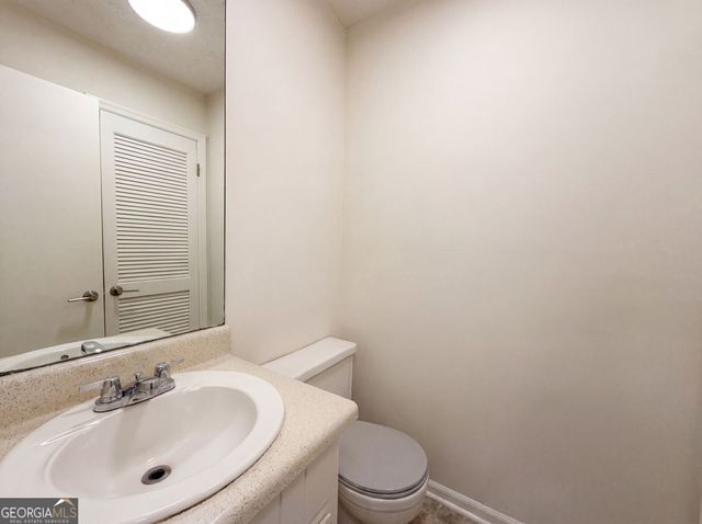 6486 Lynndale Lane, Morrow, GA 30260