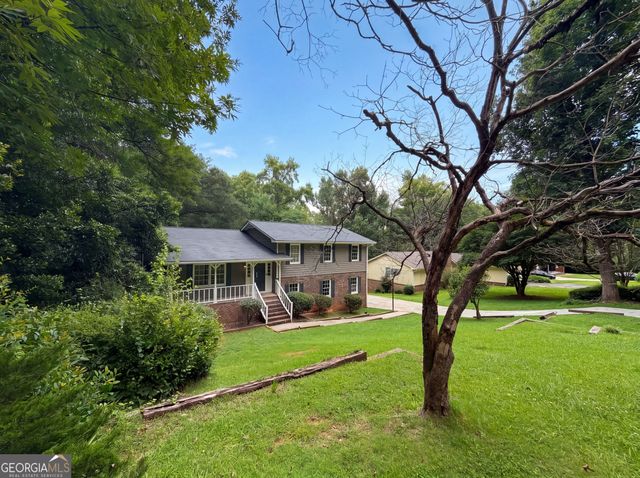 6486 Lynndale Lane, Morrow, GA 30260