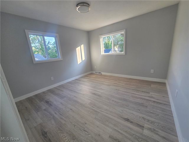 203 Paxton Road, Eastlake, OH 44095