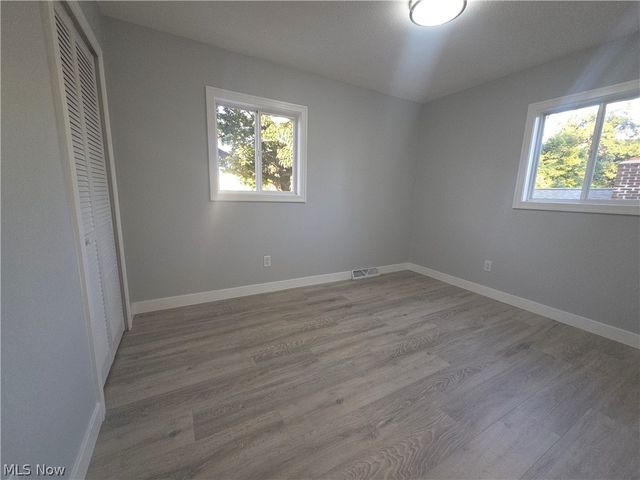 203 Paxton Road, Eastlake, OH 44095
