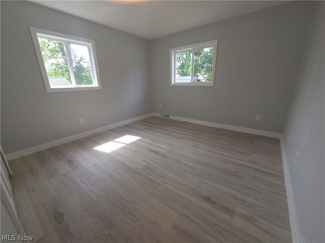 203 Paxton Road, Eastlake, OH 44095