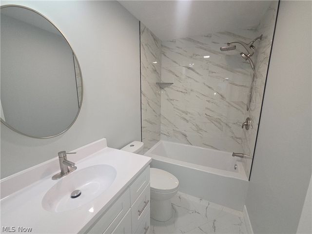 203 Paxton Road, Eastlake, OH 44095