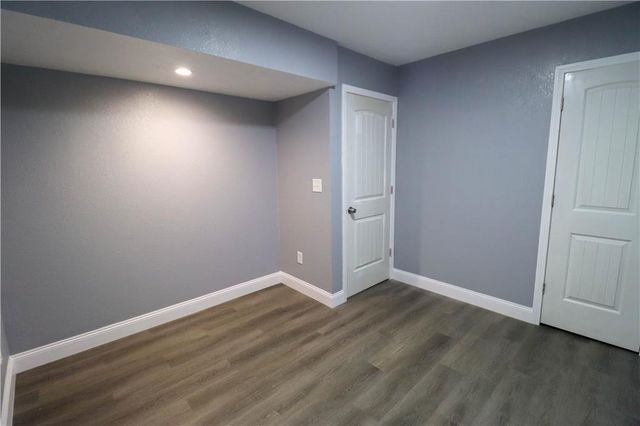 3400 Cypress Street, Kansas City, MO 64128