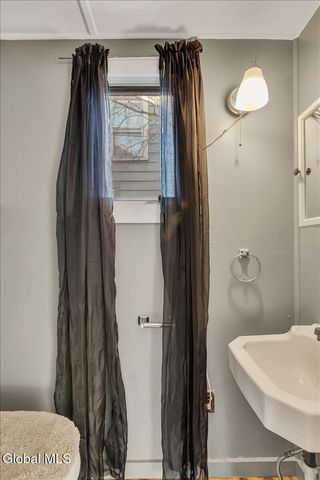 7748 New York 40, Hartford, NY 12838