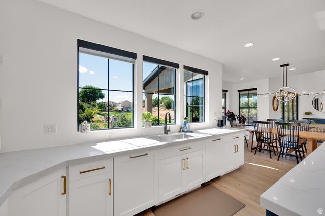 11552 S SWEET GRASS CT, Draper, UT 84020