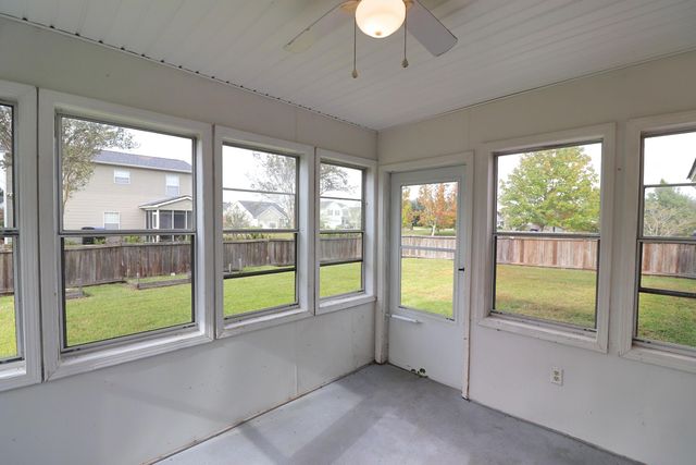 538 Holiday Drive, Summerville, SC 29483