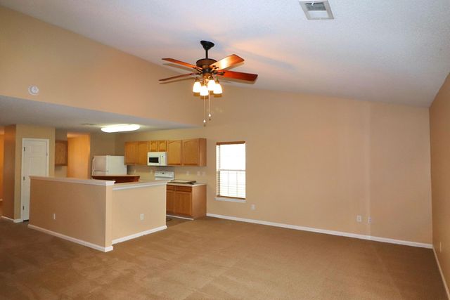 538 Holiday Drive, Summerville, SC 29483