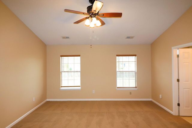 538 Holiday Drive, Summerville, SC 29483