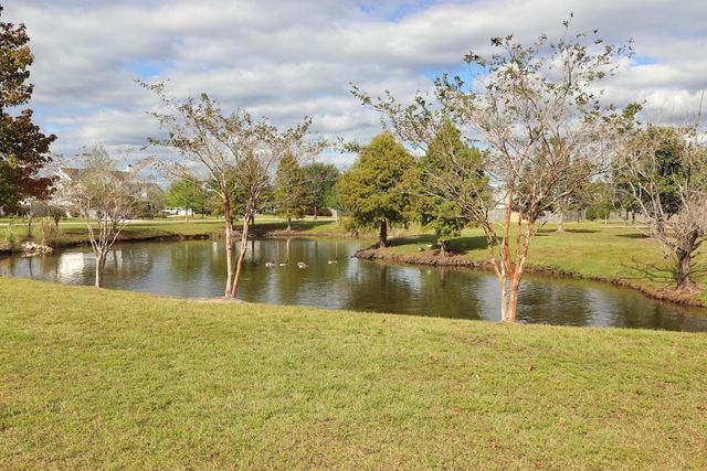 538 Holiday Drive, Summerville, SC 29483