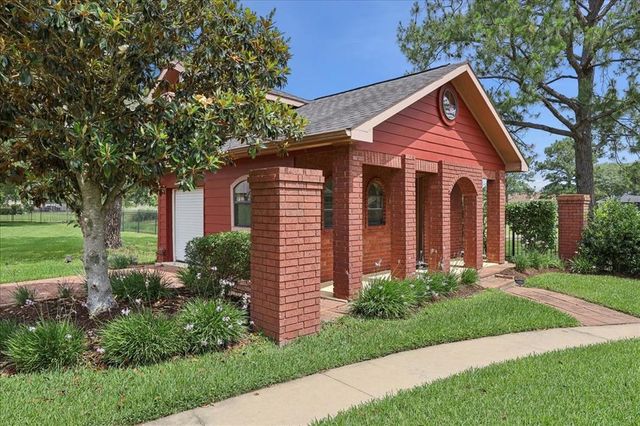 7510 Shadow Creek Drive, Beaumont, TX 77707
