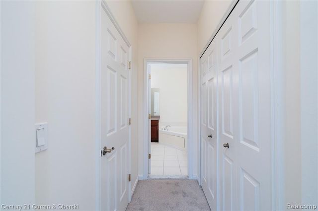 24838 Valleywood Drive, South Lyon, MI 48178
