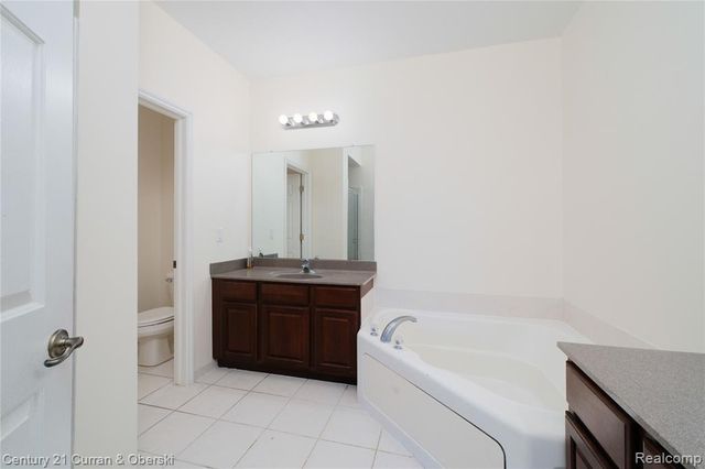 24838 Valleywood Drive, South Lyon, MI 48178
