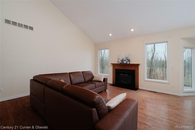 24838 Valleywood Drive, South Lyon, MI 48178