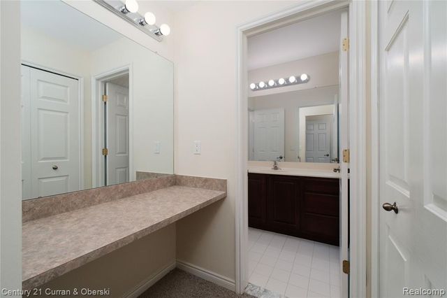 24838 Valleywood Drive, South Lyon, MI 48178