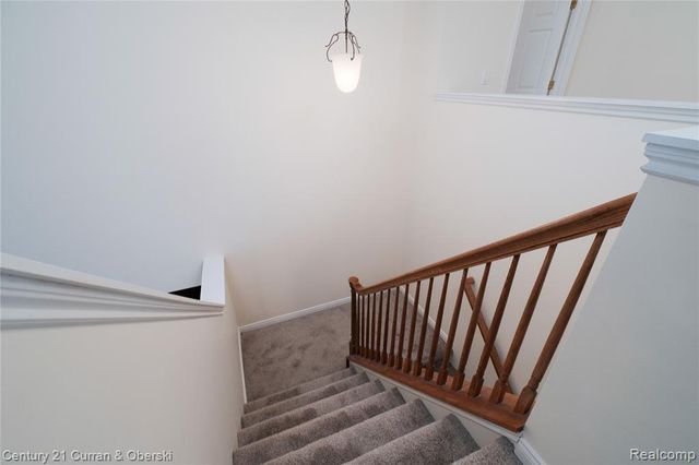 24838 Valleywood Drive, South Lyon, MI 48178
