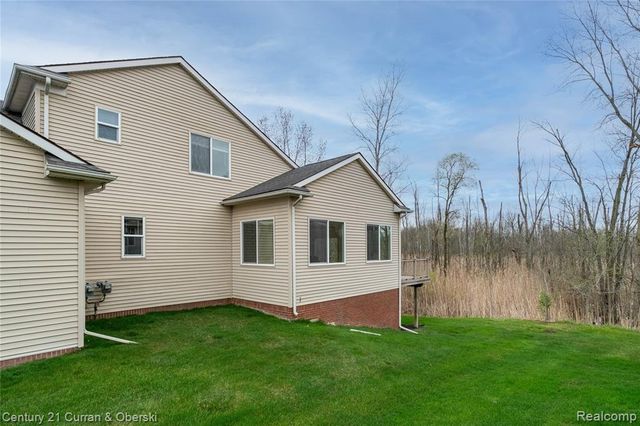 24838 Valleywood Drive, South Lyon, MI 48178
