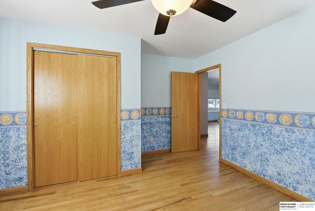 317 N Osage Street, Papillion, NE 68046