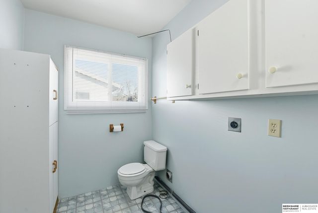 317 N Osage Street, Papillion, NE 68046