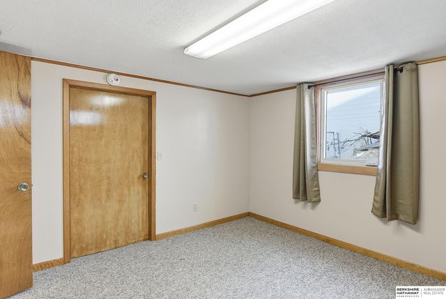 317 N Osage Street, Papillion, NE 68046