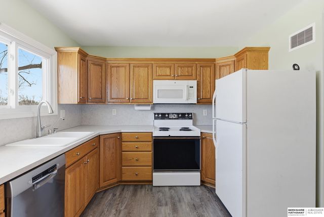 317 N Osage Street, Papillion, NE 68046