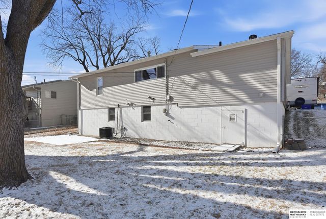 317 N Osage Street, Papillion, NE 68046