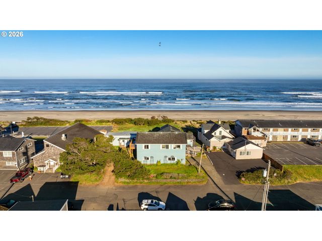 259 S PACIFIC St 16, Rockaway Beach, OR 97136