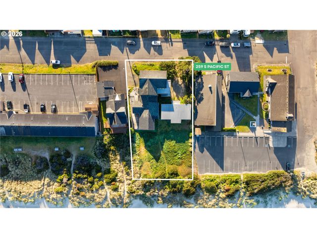 259 S PACIFIC St 16, Rockaway Beach, OR 97136