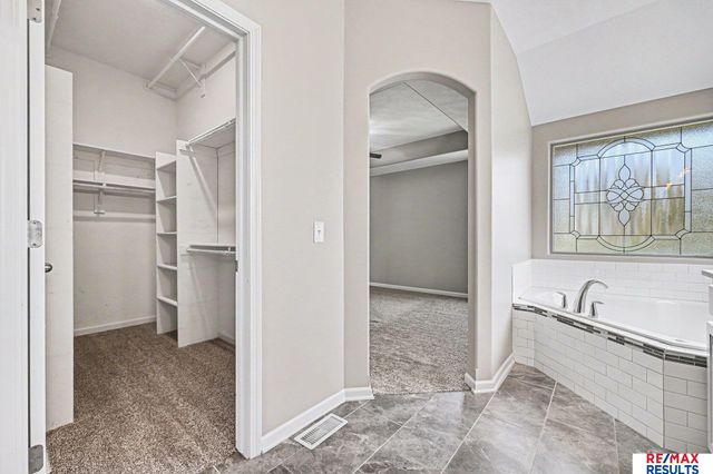 8117 S 194 Street, Gretna, NE 68028