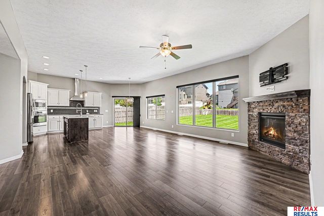 8117 S 194 Street, Gretna, NE 68028