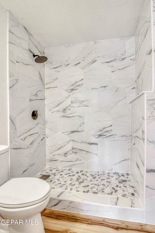 5837 West Valley Circle, El Paso, TX 79932