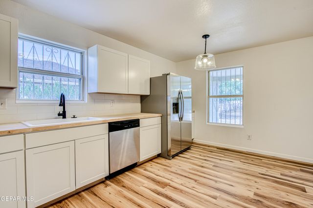 5837 West Valley Circle, El Paso, TX 79932