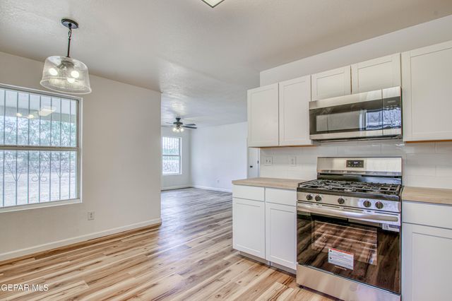 5837 West Valley Circle, El Paso, TX 79932