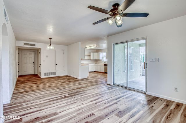 5837 West Valley Circle, El Paso, TX 79932