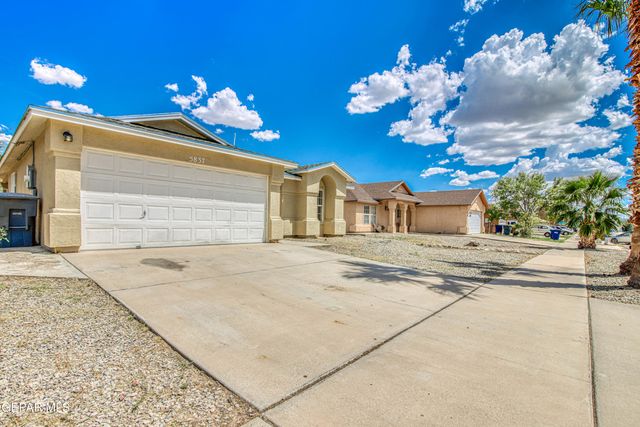 5837 West Valley Circle, El Paso, TX 79932