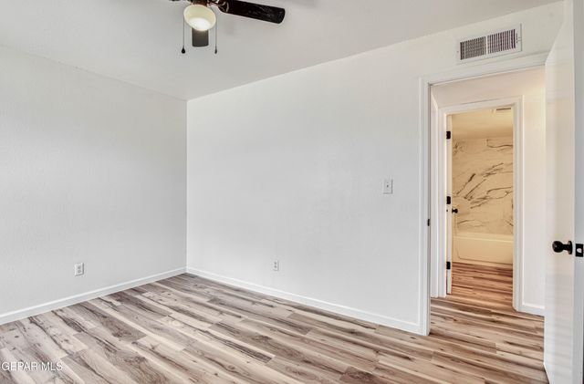 5837 West Valley Circle, El Paso, TX 79932